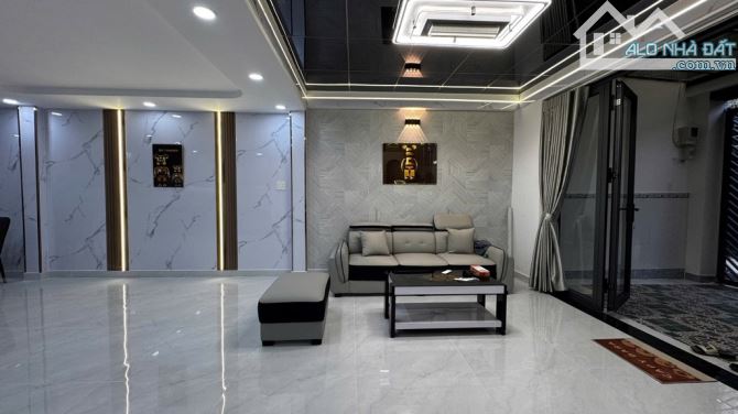 cần bán nhà Phan Văn Hớn Dt 99M2 × 2tầng, VỊ TRÍ SIÊU ĐẸP Tân Thới Nhất Quận 12, giá rẻ - 2