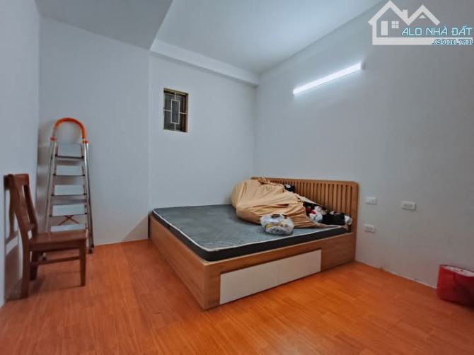 Bác Nam bán nhà Ngõ 82 Nghĩa Tân, 35m2, 3T, MT: 4m ,11.5 tỷ - 2