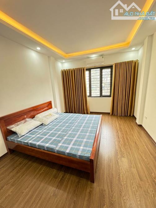 Bán nhà Cổ Linh Trung tâm quận Long Biên 5 tầng 30m2 mặt tiền 3.7m chỉ hơn 6 tỷ ngõ ô tô - 3