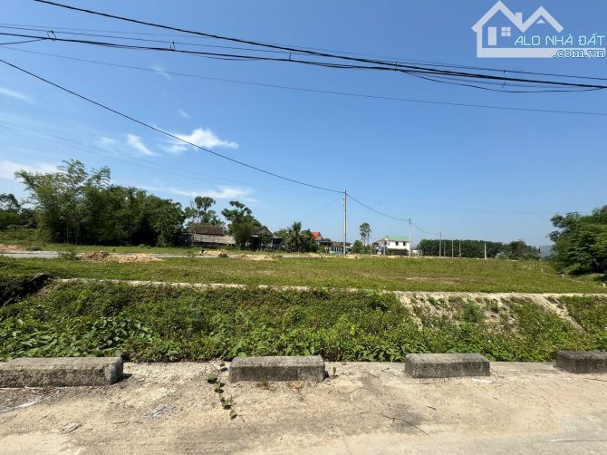 Lô 2 mặt tiền 257m2 thuộc KQH Nguyễn Văn Chư - Thuỷ Phương. Cách Ngã 4 Trưng Nữ Vương & Tô - 3