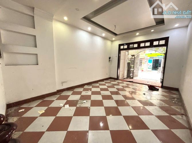 Cho thuê gấp nhà KĐT Văn Quán 80m x 5 tầng chỉ 20 triệu - 3
