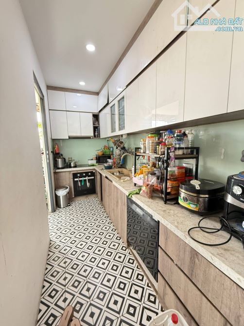 20P CHDV Bàu Bàng, Tân Bình, 4,7x28 130m2 6 tầng thang máy 22,5 tỷ - 3