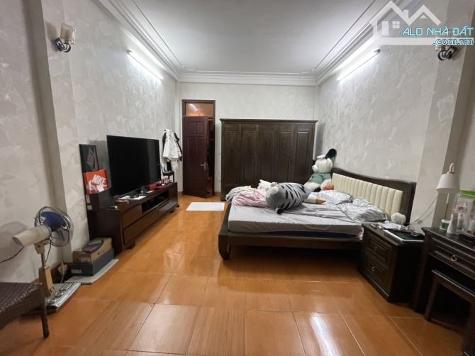 Bán nhà riêng, 58m2, lô góc, mặt tiền rộng, vài bước chân ra phố Vĩnh Hưng - 3