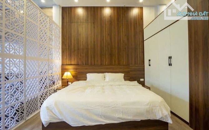 MẶT PHỐ HOÀNG CẦU – 50m², 5 TẦNG, MẶT TIỀN 4.8m – VỈA HÈ RỘNG – GIÁ CHỈ 27.9 TỶ - 3