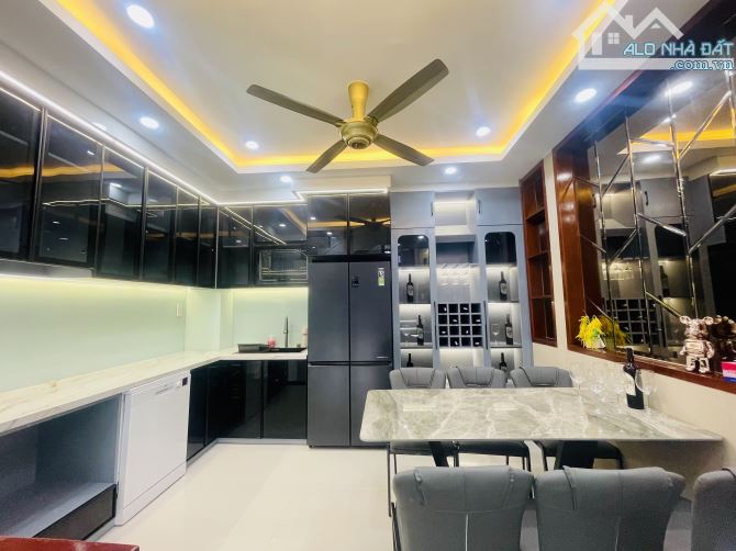 NHÀ ĐẸP 5 TẦNG GẦN EAMRT 2 – GARA Ô TÔ – CÓ PHÒNG KARAOKE, XÔNG HƠI – 7 TỶ NHỈNH - 3