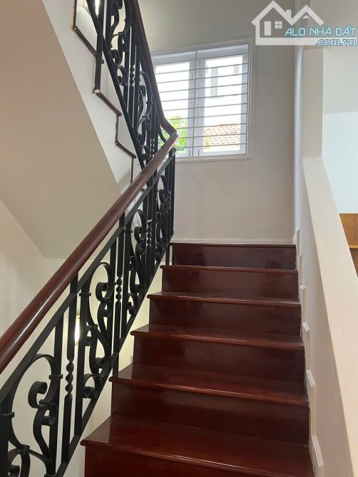 Cần Bán Biệt Thự Cao Thắng, Phường 5, Quận 3, Ngang 13mx18m, 4 Tầng,  GÍA  80 TỶ - 3