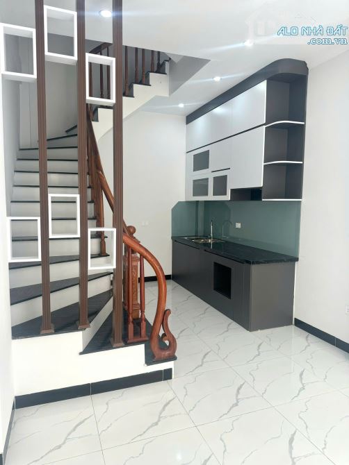 Bán nhà Kim Chung,sát khu đô thị Hinode 5 tầng mới đẹp,20m ra đường ôtô tránh chỉ hơn 4 tỷ - 3