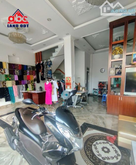 Cần Bán Nhà 1trệt 2 Lầu Kp5 Trảng Dài Tp Biên Hoà Đồng Nai . - 3
