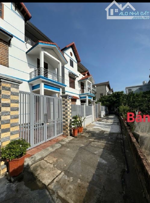 22.7 Tỷ/ 308 m2/12 M tiền/ Lô Góc/ Ô tô vào/ Đông Dư - 3