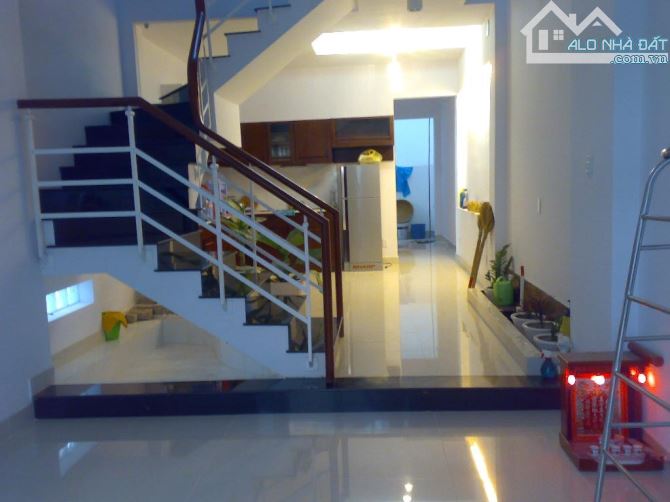 NHÀ TRUNG TÂM QUẬN 7 - DÒNG TIỀN CHO THUÊ 25 TRIỆU/THÁNG - TIỀM NĂNG TĂNG GIÁ VƯỢT TRỘI - 3