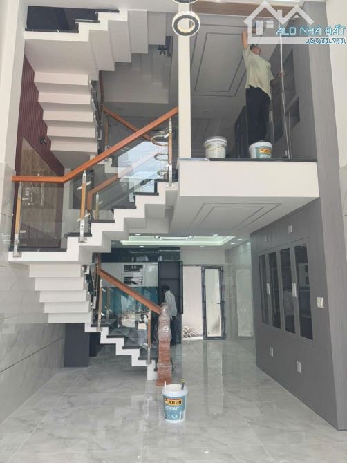 BÁN NHÀ MỚI - PHONG CÁCH TÂN CỔ ĐIỂN - NGAY NGÃ TƯ GÒ MÂY  GIÁ 6.1 TỶ TL - 4