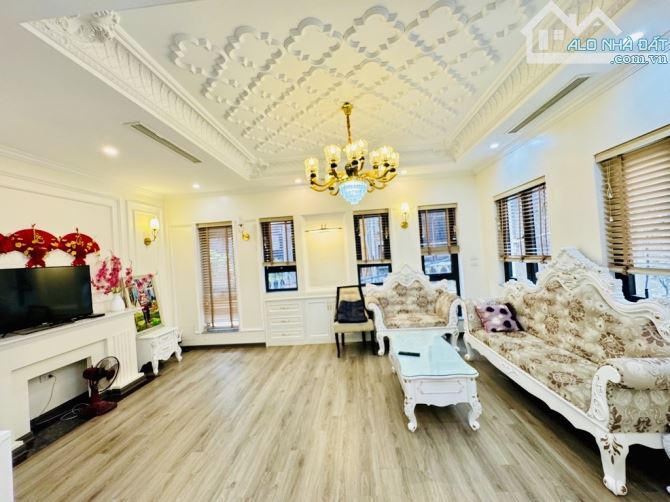 Bán Nhanh Nhà Đẹp Dân Xây Nguyễn Văn Cừ 4 Tầng - 2 Thoáng - Mt Khủng 9m - TL Sâu - 4