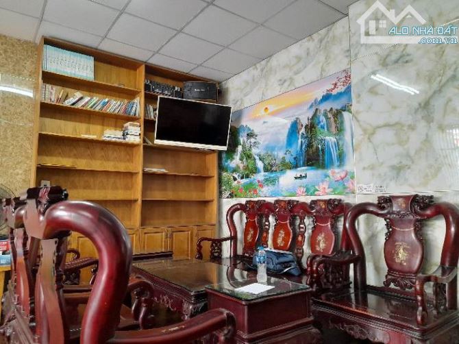 NGUYỄN PHẠM TUÂN -PHƯỜNG 09, QUẬN 6 -DT: 7*15M -12 TỶ - 4
