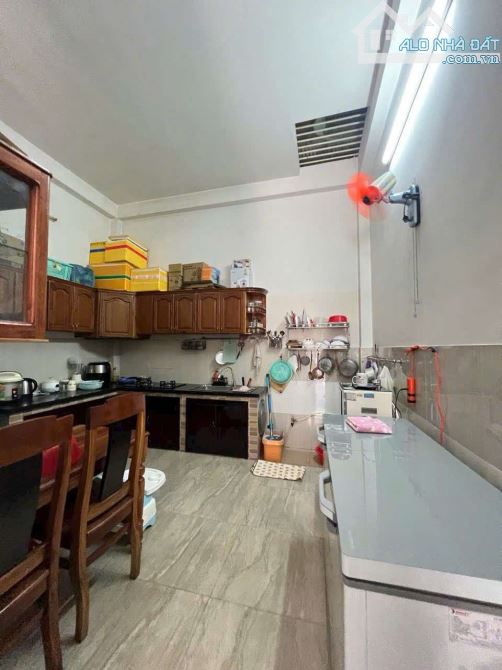 🏡 BÁN NHÀ ĐẸP – HẺM XE HƠI – GẦN MẶT TIỀN NGUYỄN THỊ BÚP, Q.12 💰 CHỈ 4.2 TỶ CÓ TL - 4