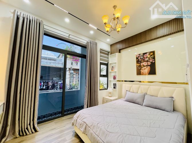 NHÀ ĐẸP 5 TẦNG GẦN EAMRT 2 – GARA Ô TÔ – CÓ PHÒNG KARAOKE, XÔNG HƠI – 7 TỶ NHỈNH - 4