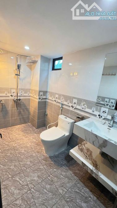 TÔI CẦN BÁN CĂN NHÀ 5T TRUNG TÂM QUẬN ĐÔNG ĐA -PHẠM NGỌC THẠCH - 4