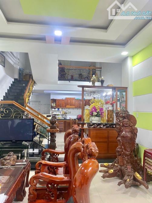 🌹🌹🌹🌹CHỦ CẦN BÁN NHÀ 3TẦNG  ĐÚC ĐẸP LUNG LINH NHƯ HÌNH VẼ -HOÀ AN _ CẨM LỆ  CHỈ VIÊC XÁ - 4