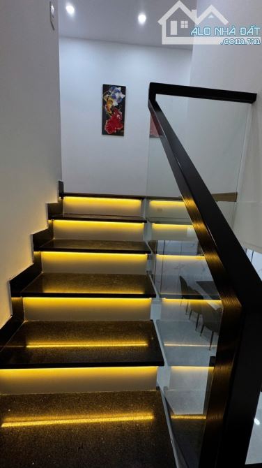 cần bán nhà Phan Văn Hớn Dt 99M2 × 2tầng, VỊ TRÍ SIÊU ĐẸP Tân Thới Nhất Quận 12, giá rẻ - 4