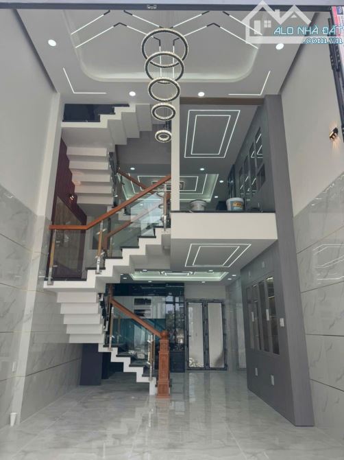 BÁN NHÀ MỚI - PHONG CÁCH TÂN CỔ ĐIỂN - NGAY NGÃ TƯ GÒ MÂY  GIÁ 6.1 TỶ TL - 5