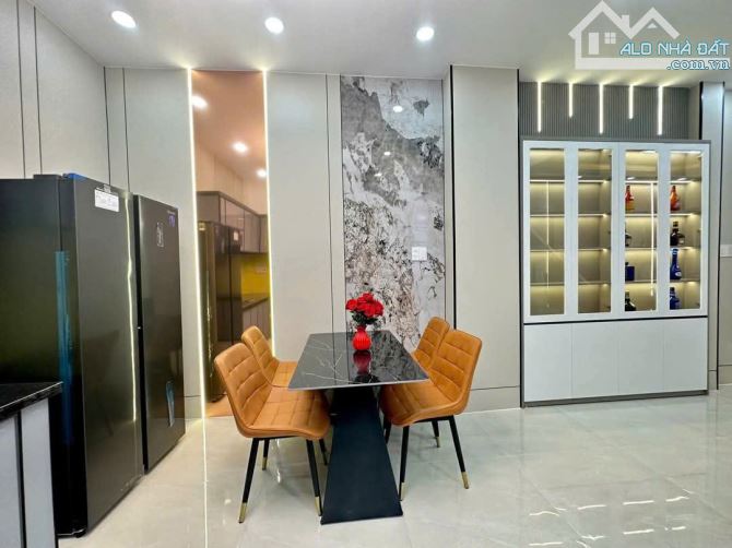 Bán nhà đẹp lung linh hẻm 3m đường Quang Trung, P.10, 4,2 x 10, 2 tầng giá 4.63 tỷ tl - 5