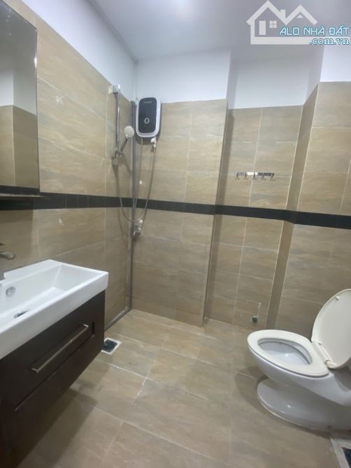 Bán nhà 98m2, HXH ngủ trong nhà, 4 tầng, 5PN, 5WC, đường Hồ Văn Huê, P9. Nở Hậu. - 5