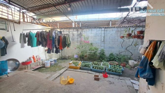 BÁN NHÀ CẤP 4 - PHƯỜNG ĐÔNG HÒA - ĐƯỜNG TRẦN HƯNG ĐẠO - TP DĨ AN - 168M2 - GIÁ 3.9 TỶ. - 5