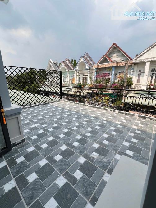 BÁN NHÀ 2 TẦNG ĐÚC ấp3, XUÂN THỚI SƠN HÓC MÔN GIÁ RẺ 4.95 TỶ - 5
