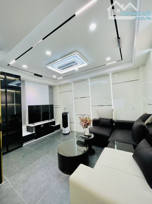 NHÀ ĐẸP 5 TẦNG GẦN EAMRT 2 – GARA Ô TÔ – CÓ PHÒNG KARAOKE, XÔNG HƠI – 7 TỶ NHỈNH - 5