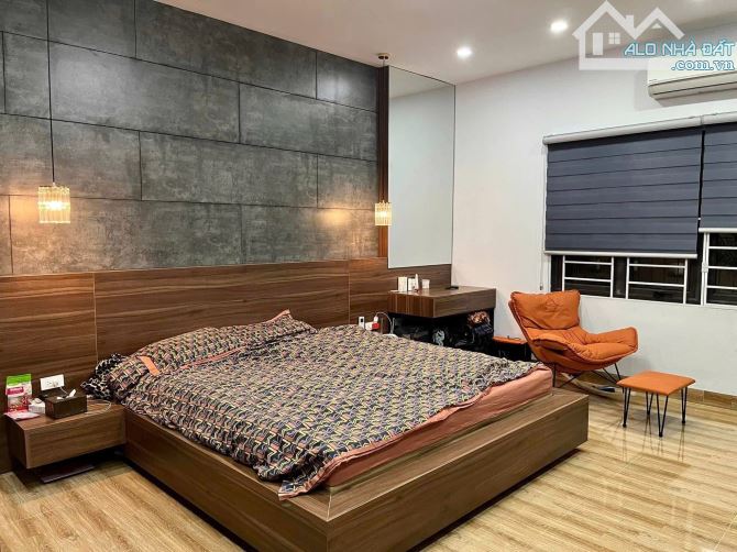 Bán nhà Trần Khát Chân 39m2, 5T đẹp mới, 3 thoáng, cách phố 10m, kinh doanh, ngõ đẹp.