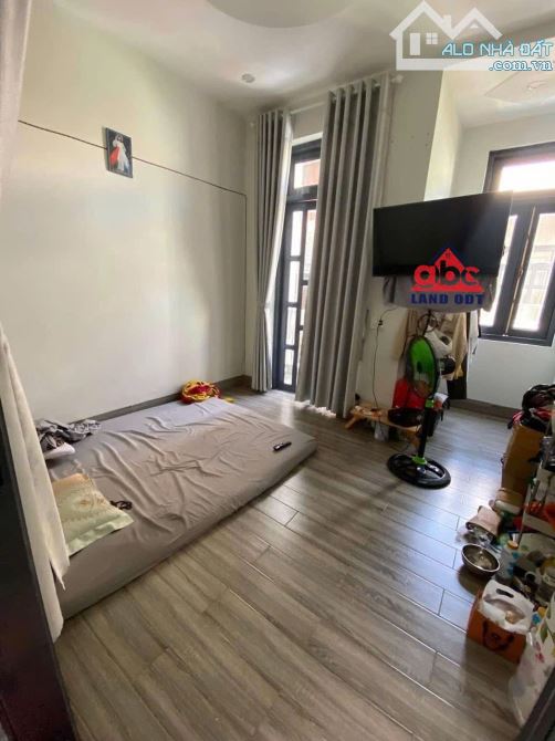 BÁN NHÀ 2 TẦNG 1 TRỆT, ĐỔ TẤM SẴN CHO VIỆC XÂY THÊM LẦU 4 – Giá Chỉ 2tỷ500 - 5
