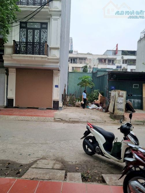 + NHÀ ĐẸP LA KHÊ  XEM LÀ MÊ... _ Dọc bún 2   siêu thị đức thành _ vỉa hè rộng, đường oto t - 5