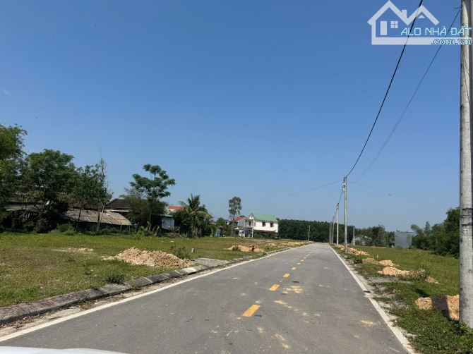 Lô 2 mặt tiền 257m2 thuộc KQH Nguyễn Văn Chư - Thuỷ Phương. Cách Ngã 4 Trưng Nữ Vương & Tô - 6