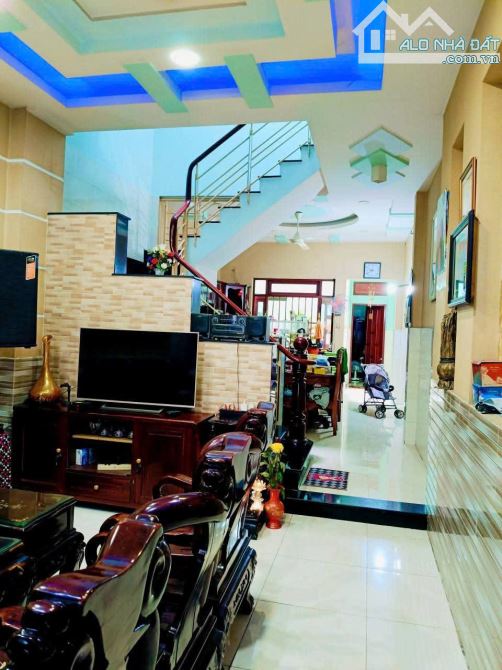 MẶT TIỀN 3 TẦNG ĐÚC NGUYỄN THỊ KIÊU TA QUẬN 12 GIÁ RẺ 9.99 TỶ - 6