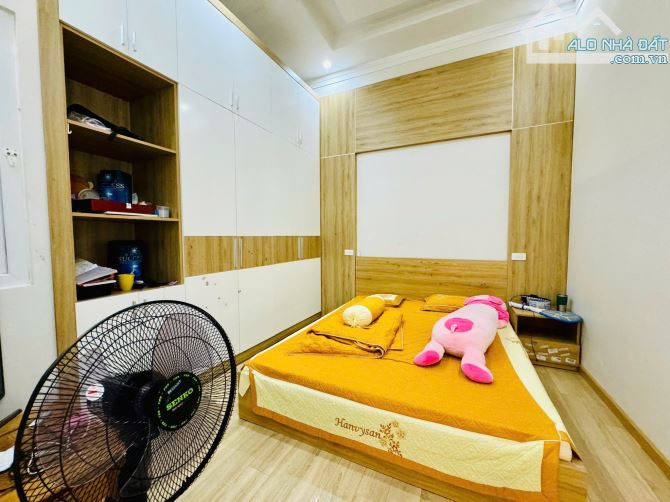 BÁN CĂN NHÀ 01 TRỆT 01 LẦU HẺM 179 ĐỒNG KHỞI DT 6.1x18.5M GIÁ 4.1 TỶ - 6