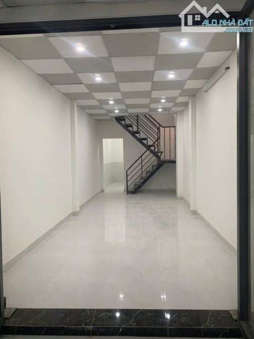 🔵 Cho thuê NNC Âu Dương Lân, Q8. (3.3x17m) 2lầu, 3PN mới đẹp, 11tr5 - 6