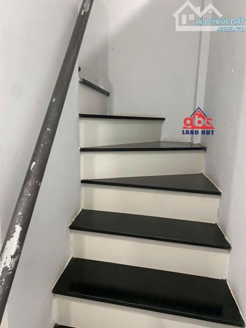 BÁN NHÀ 2 TẦNG 1 TRỆT, ĐỔ TẤM SẴN CHO VIỆC XÂY THÊM LẦU 4 – Giá Chỉ 2tỷ500 - 6