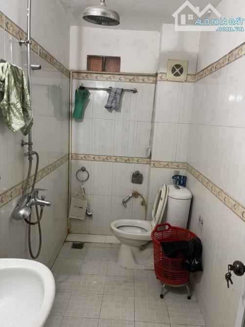 Bán nhà riêng, 58m2, lô góc, mặt tiền rộng, vài bước chân ra phố Vĩnh Hưng - 7
