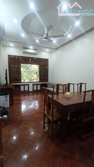 Nhà đẹp ở ngay Hoàng Cầu Đống Đa. Sổ A4 50m, 5 tầng 4 ngủ MT4m1 Giá 27 tỷ Ngõ ô tô tránh - 8