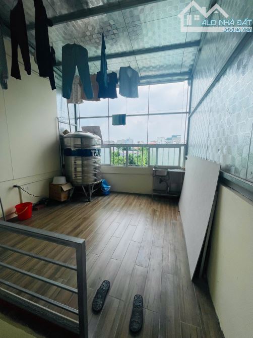 Tôi cần Bán nhà số 6 Tập Thể Xây Lắp Hóa Chất Nhật Tảo 57m2 x 3 tầng sổ đỏ chính chủ 4,5tỷ - 8