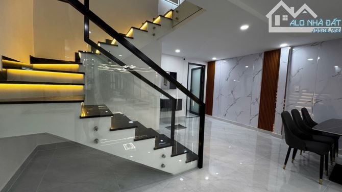 cần bán nhà Phan Văn Hớn Dt 99M2 × 2tầng, VỊ TRÍ SIÊU ĐẸP Tân Thới Nhất Quận 12, giá rẻ - 9