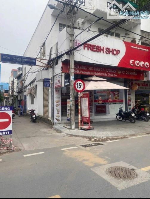 Nhà Góc 2 mặt tiền đường Đề Thám, Ninh Kiều, TP. Cần Thơ. Phố Ẩm Thực Hồ Xáng Thổi.