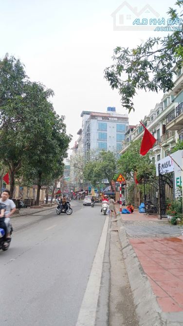 Nhà Đẹp 6 tầng, Lô Góc Đình Thôn, 50.3m² - Vị Trí Vàng, Ô TÔ Gần, 7.2 tỷ"