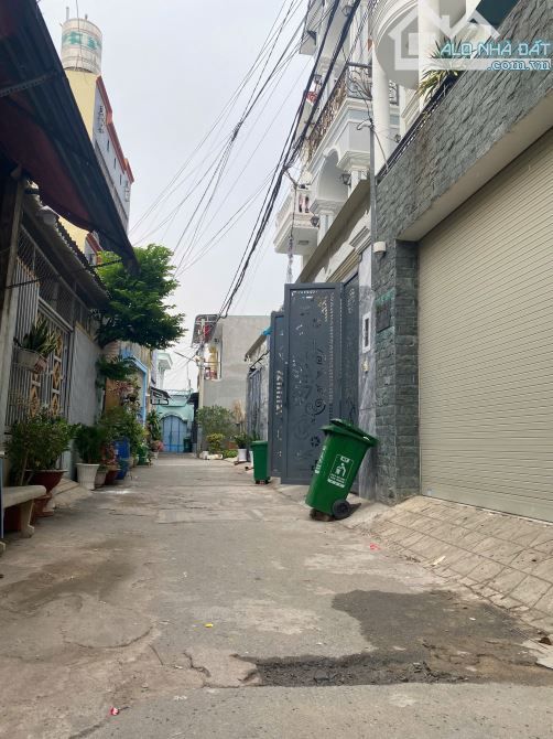 Lô đất hẻm 146 lã xuân oai DT 51m vị trí đẹp