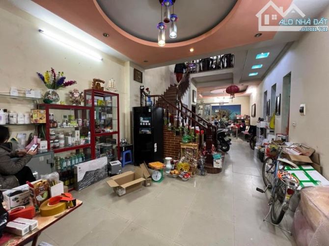 Chủ nhà có kế hoạch đột xuất cần bán gấp căn nhà phố Trường chinh 42m x 5 tầng chỉ 7,5 tỷ