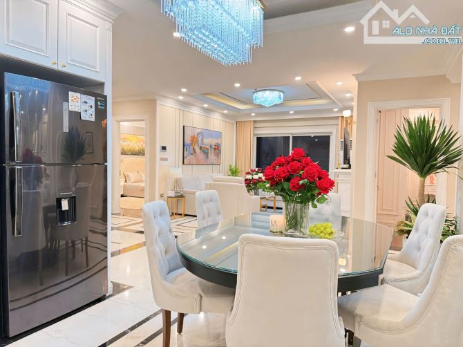 Bán căn hộ Học viện quốc phòng Xuân La 136m2 3pn+1 2 vs 9,7 tỷ Căn góc, view hồ tây
