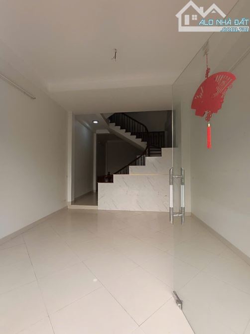 BÁN NHÀ KĐT DƯƠNG NỘI Ô TÔ TRÁNH VỈA HÈ RỘNG DT 55M 5T MT 5M GIÁ 13,9 TỶ