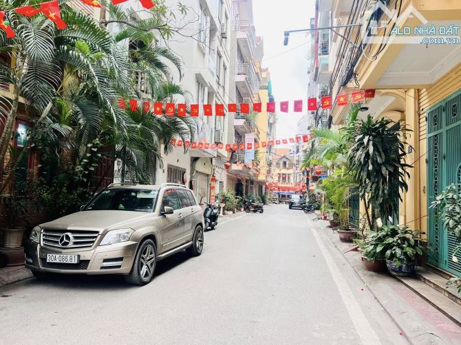 Hồ Tùng mậu - Đẹp Hơn Mặt Phố, 5 Tầng, Ở & Kinh Doanh, 46m2, Vỉa Hè, Cây Xanh, 16.5 tỷ