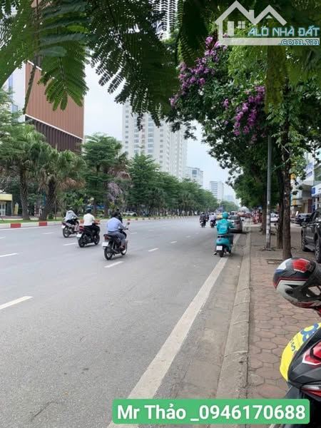ĐỘC QUYỀN BÁN GẤP NHÀ MẶT PHỐ HOÀNG QUỐC VIỆT GIÁ CỰC TỐT