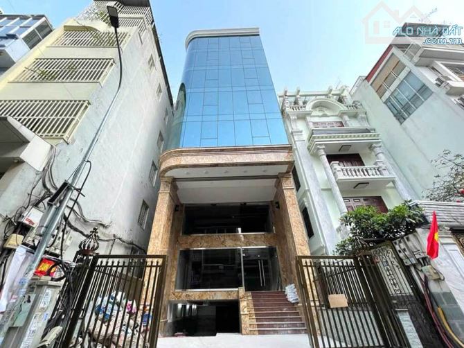 Cho Thuê Tòa Văn Phòng 9 Tầng Xây Mới MP Trung Liệt, Vị Trí Lô Góc,DT 267m2. Giá 290 Tr.th
