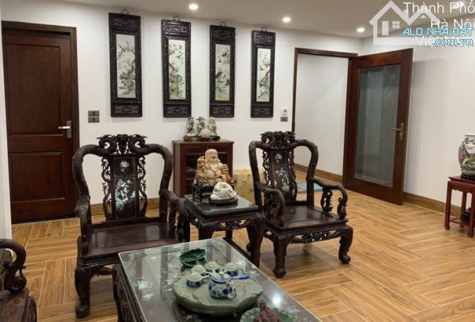 Nhà 7 tầng, Nguyễn Văn Cừ, LB, full nội thất, thang máy, DT 113m2, Giá 28,5 tỷ